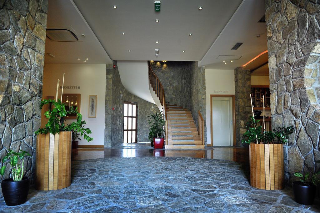 Hotel Aria Mitrovici  Esterno foto