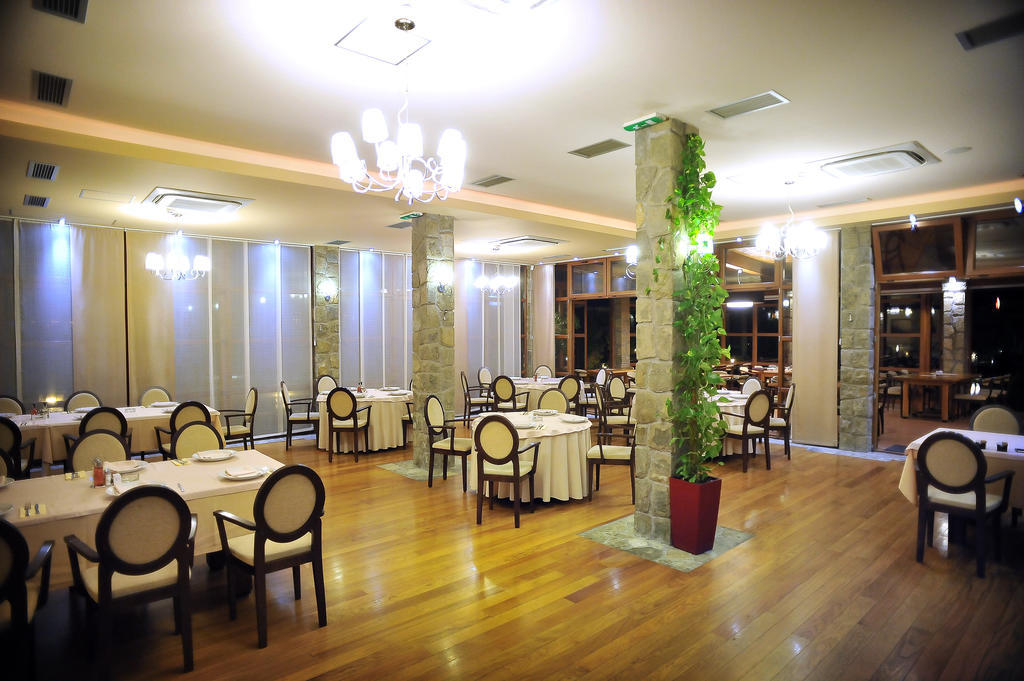 Hotel Aria Mitrovici  Esterno foto