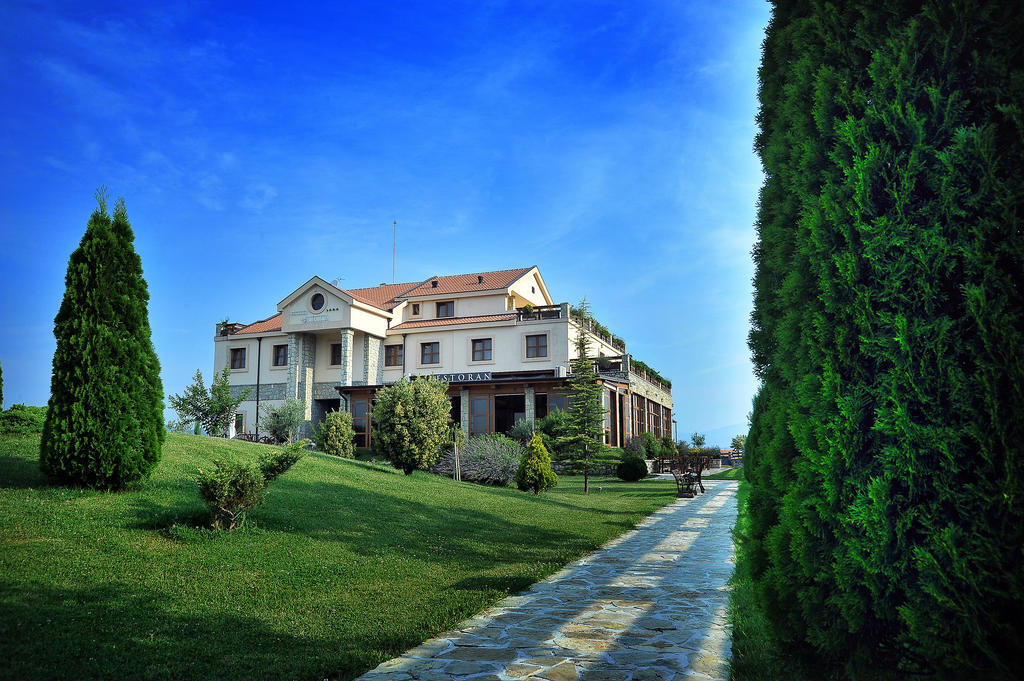 Hotel Aria Mitrovici  Esterno foto