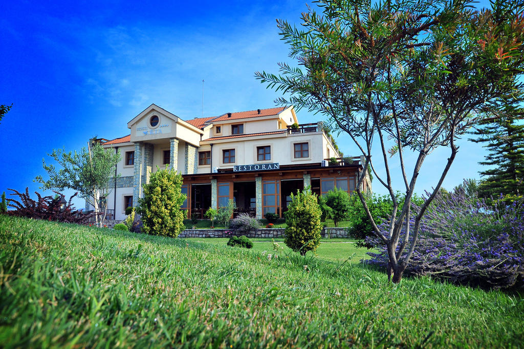 Hotel Aria Mitrovici  Esterno foto