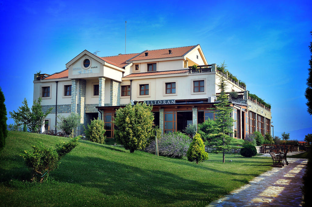 Hotel Aria Mitrovici  Esterno foto